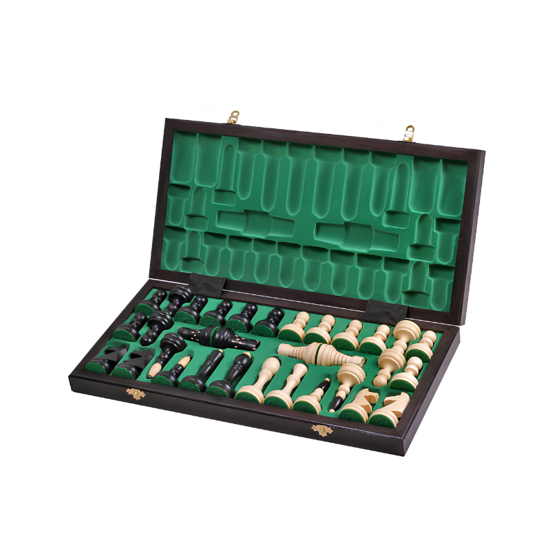 Classic Wooden Chess Set – Hand-Carved Hornbeam Pieces – view 5